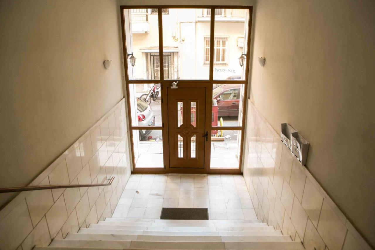 House, Kolchidos, Ampelokipoi Metro, * Athens