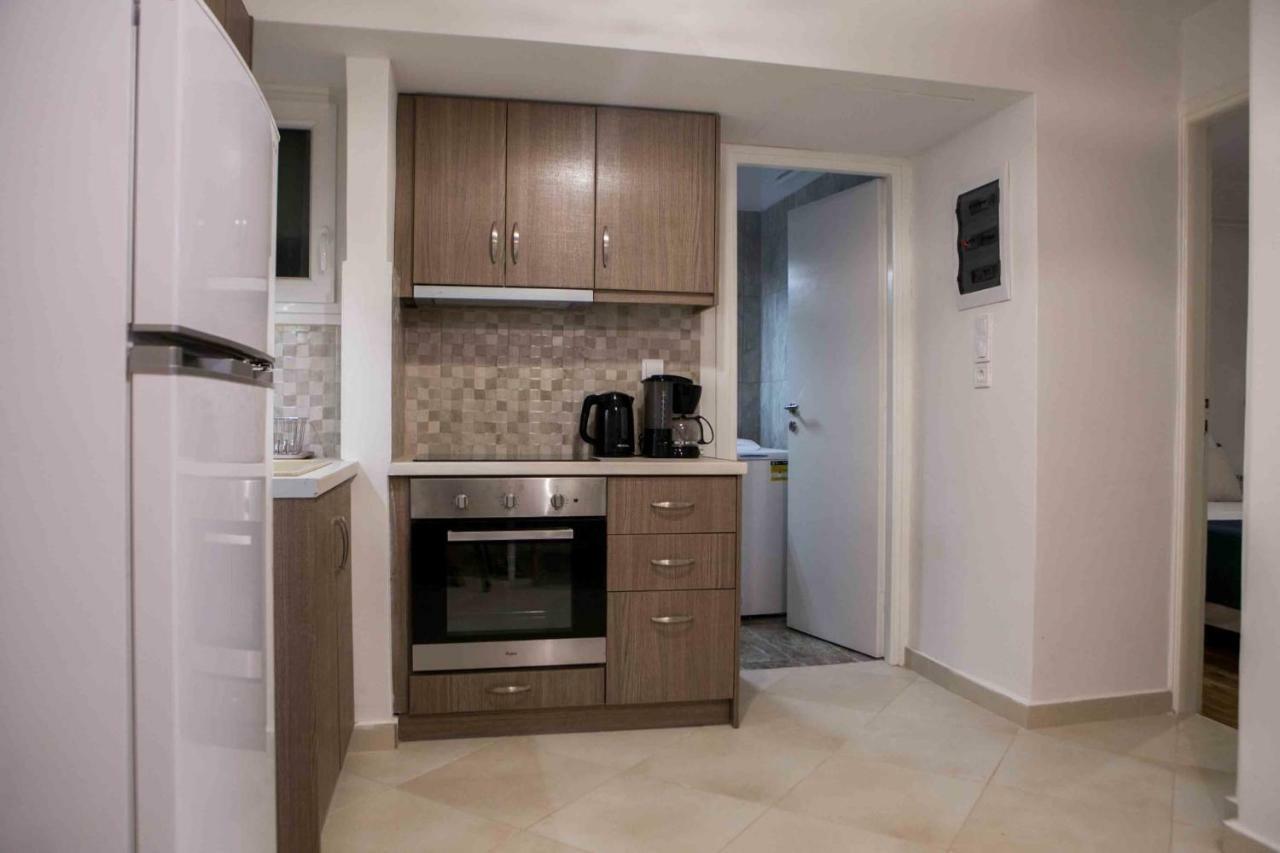 Apartment House, Kolchidos, Ampelokipoi Metro,